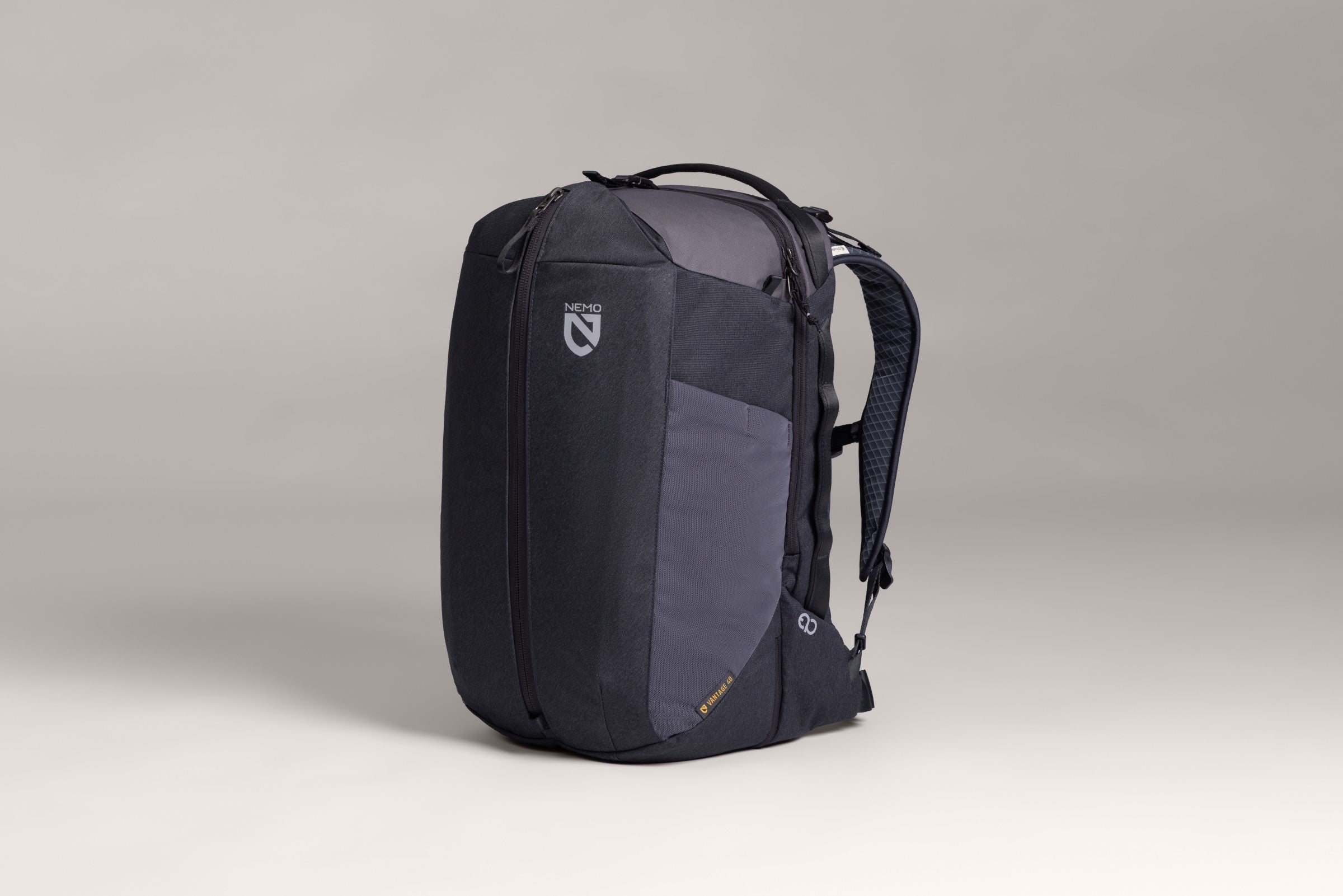 40l travel backpack canada Nomatic Bag and even a water bottle pocket to help you keep your gear organized as you travel Flow 40L Travel Backpack