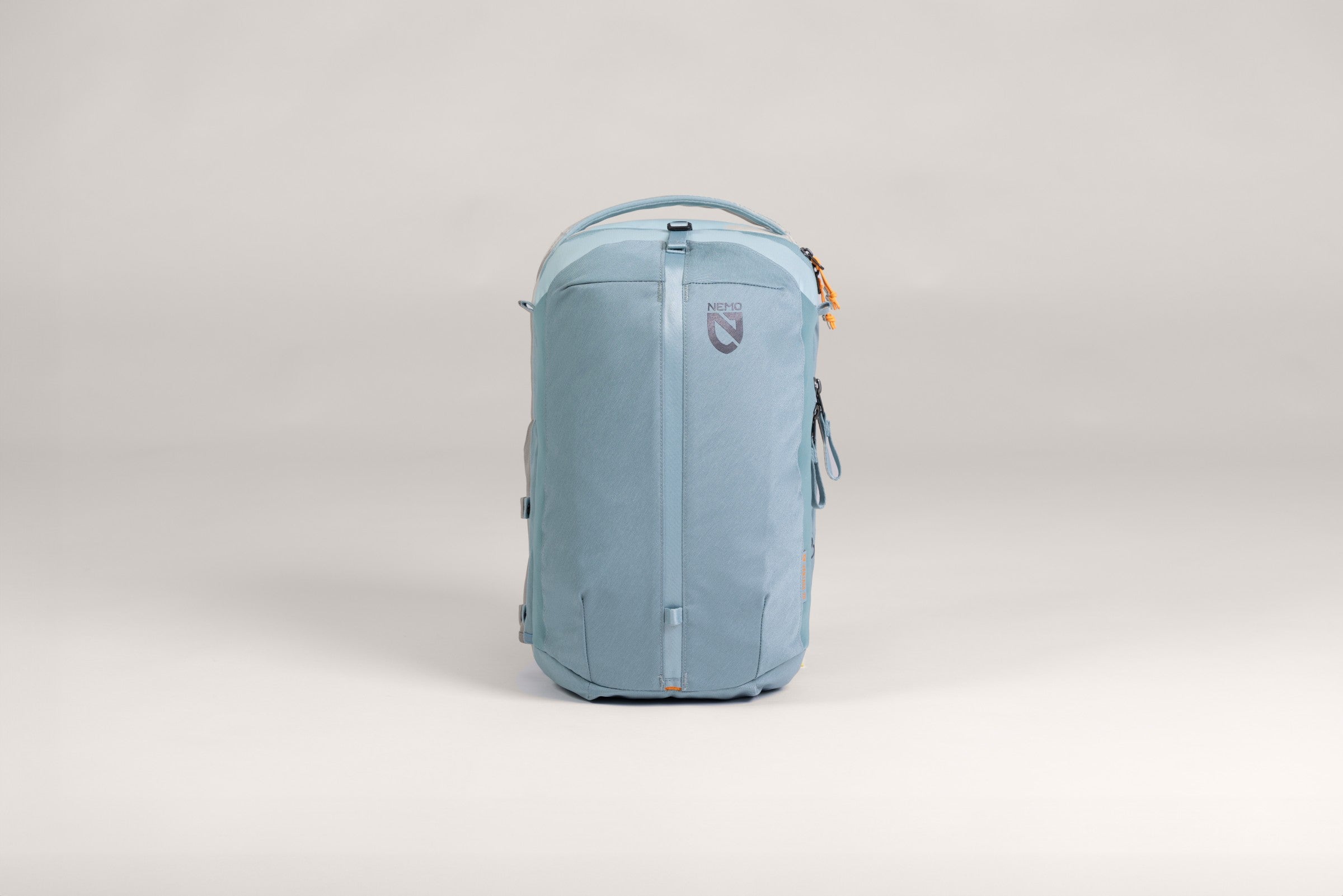 Vantage™ 20L Endless Promise® Day Travel Backpack