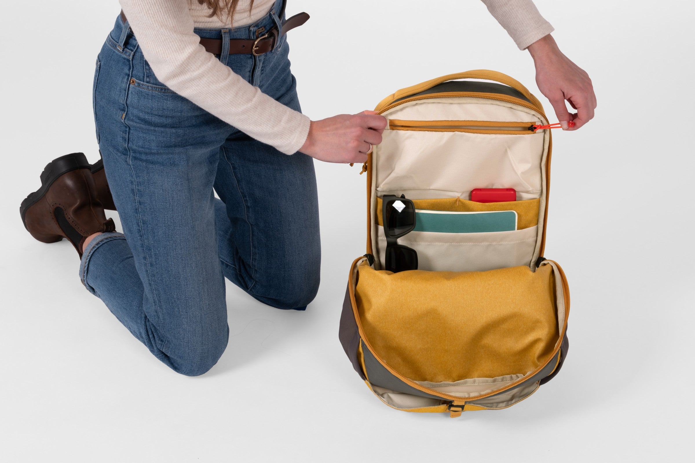 Vantage™ 20L Endless Promise® Everyday Adventure Daypack