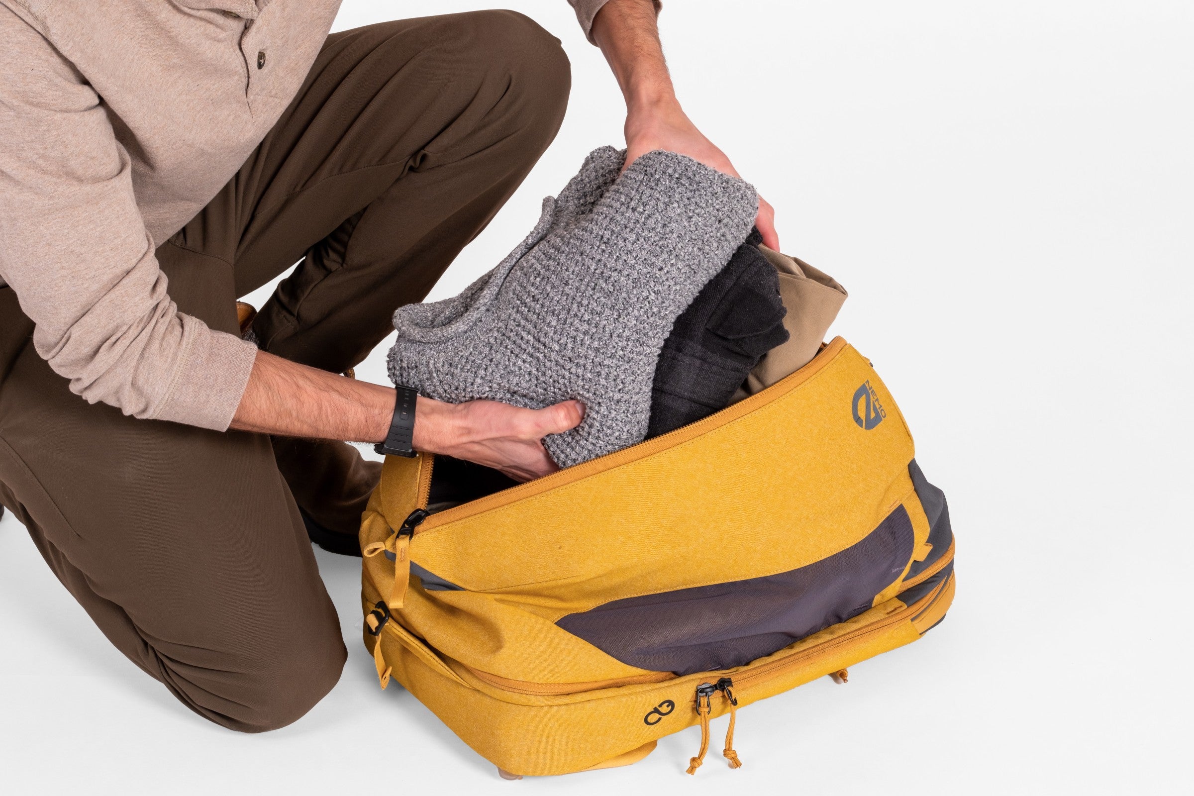 Vantage™ 30L Endless Promise® Everyday Adventure Daypack
